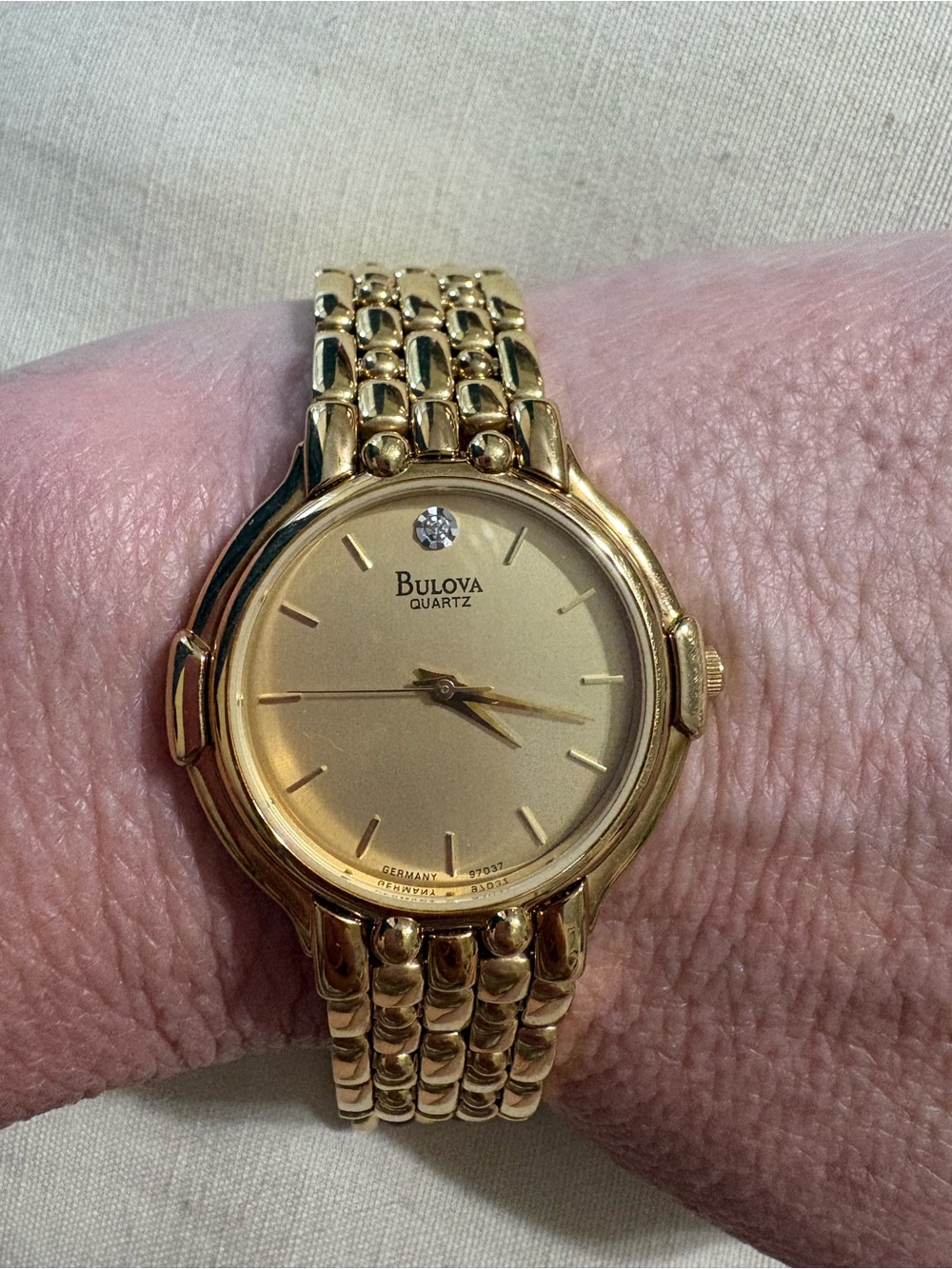 Bulova Women’s Watch Goldtone 97037 Diamond Chip New Battery Engraved 8”
